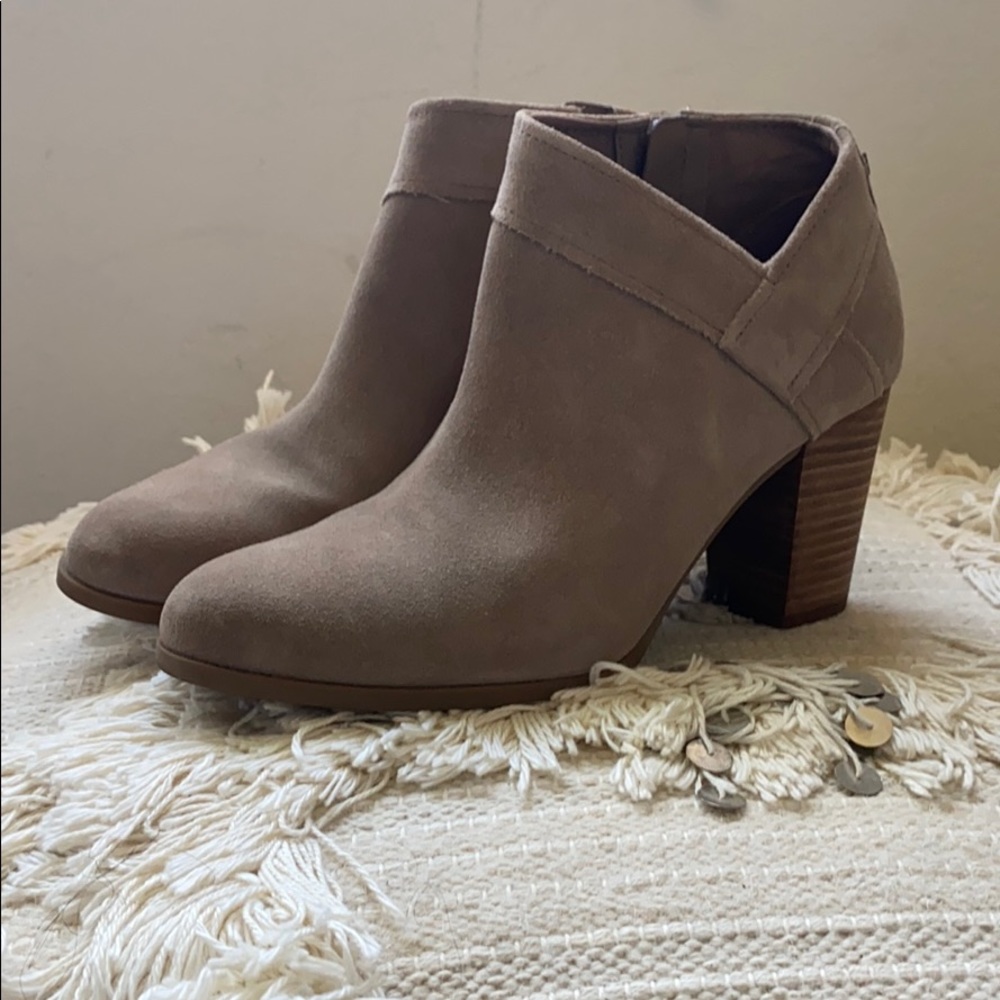 Koolaburra bootie neutral size 8
